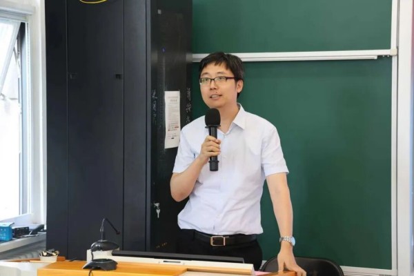 东直门医院杰出校友系列讲座圆满举行-刘建平教授主讲《中医药临床研究的选题与设计要点》